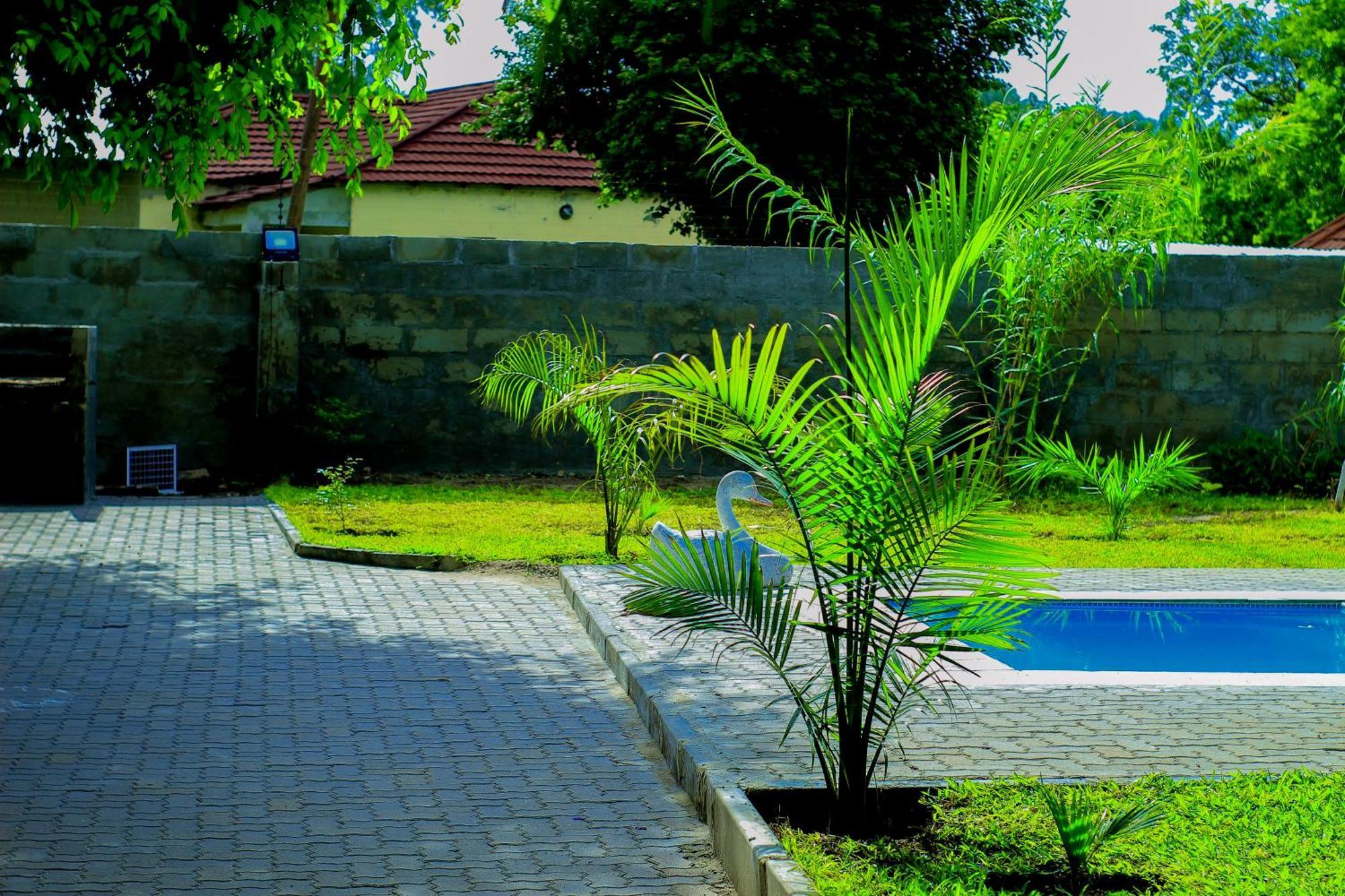 Golentle Home Stay Maun Esterno foto